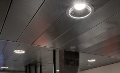 Compact XL in the ceiling